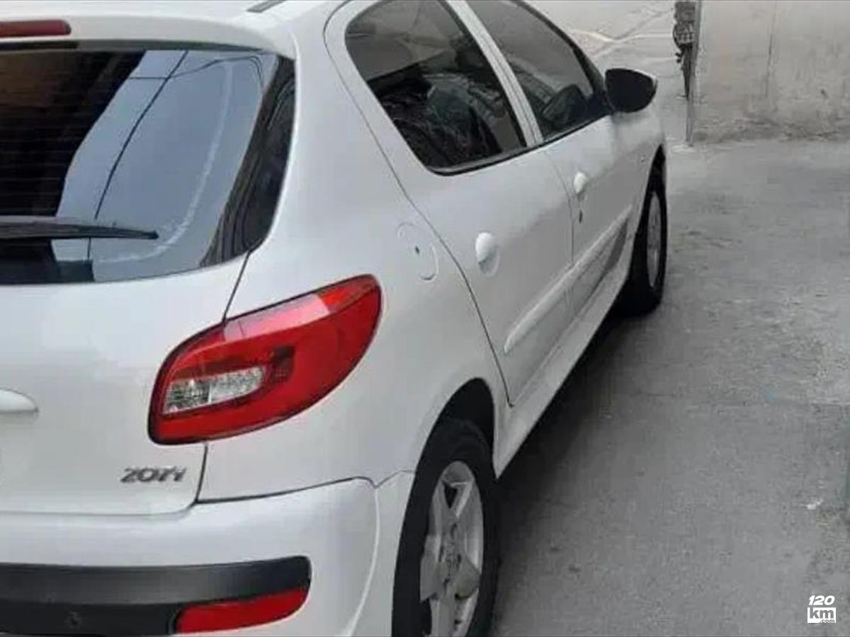 فروش پژو 207 ۱۳۹۸ سفید بدون رنگ تهران اسلامشهر (۲۲ بهمن ۱۴۰۴)