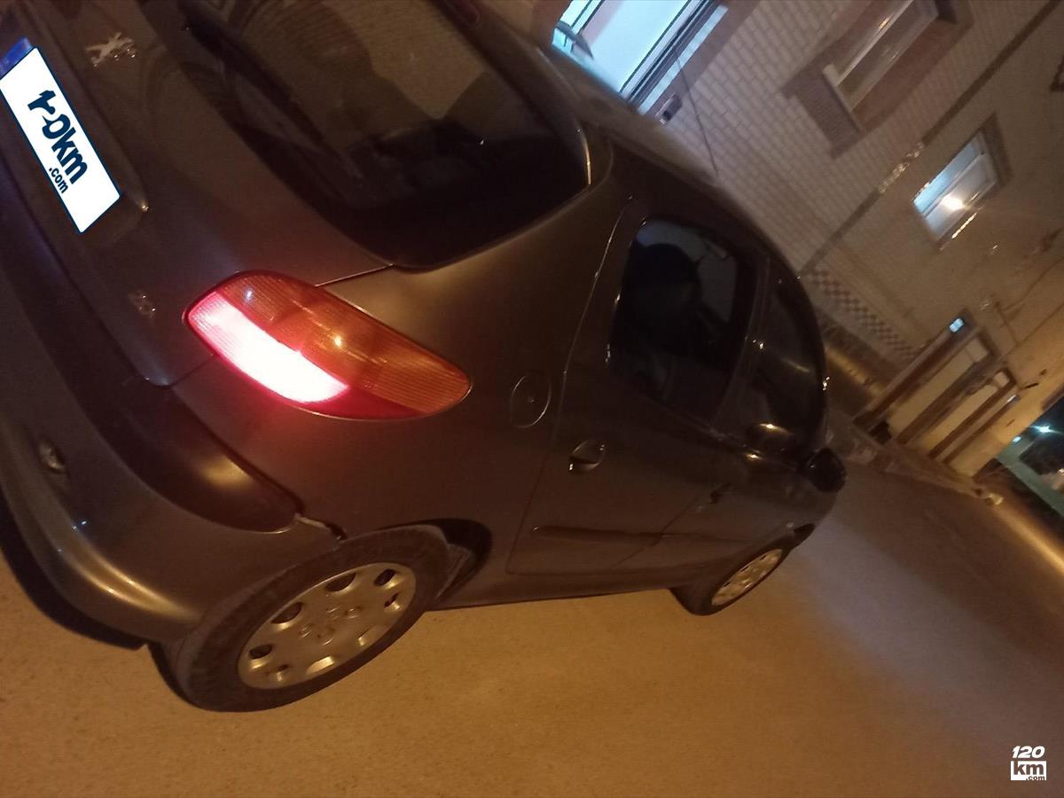 فروش پژو 206 تیپ 2 ۱۳۸۵ خاکستری دور رنگ اصفهان نایین (۲۳ بهمن ۱۴۰۴)