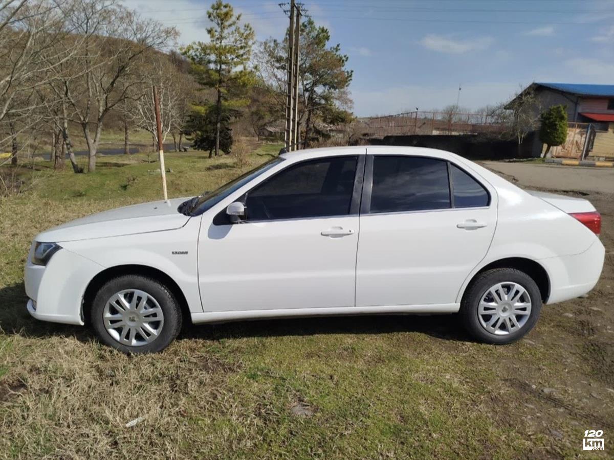 فروش دنا ۱۳۹۸ (کم کارکرد) سفید بدون رنگ تهران اسلامشهر (۲۶ بهمن ۱۴۰۴)