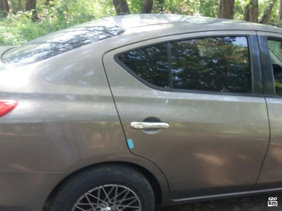 فروش نیسان سانی ۱۹۴۲ (کم کارکرد) نوک مدادی بدون رنگ گیلان لنگرود (۲۸ بهمن ۱۴۰۴)