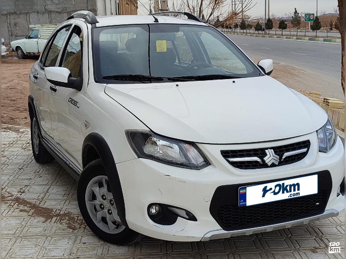 فروش کوییک ۱۳۹۸ سفید دو لکه رنگ مرکزی مامونیه (۳۰ بهمن ۱۴۰۴)