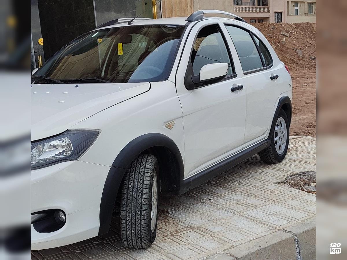 فروش کوییک ۱۳۹۸ سفید دو لکه رنگ مرکزی مامونیه (۳۰ بهمن ۱۴۰۴)