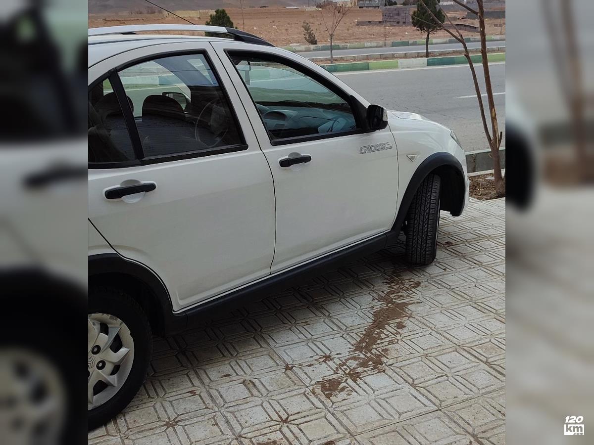 فروش کوییک ۱۳۹۸ سفید دو لکه رنگ مرکزی مامونیه (۳۰ بهمن ۱۴۰۴)