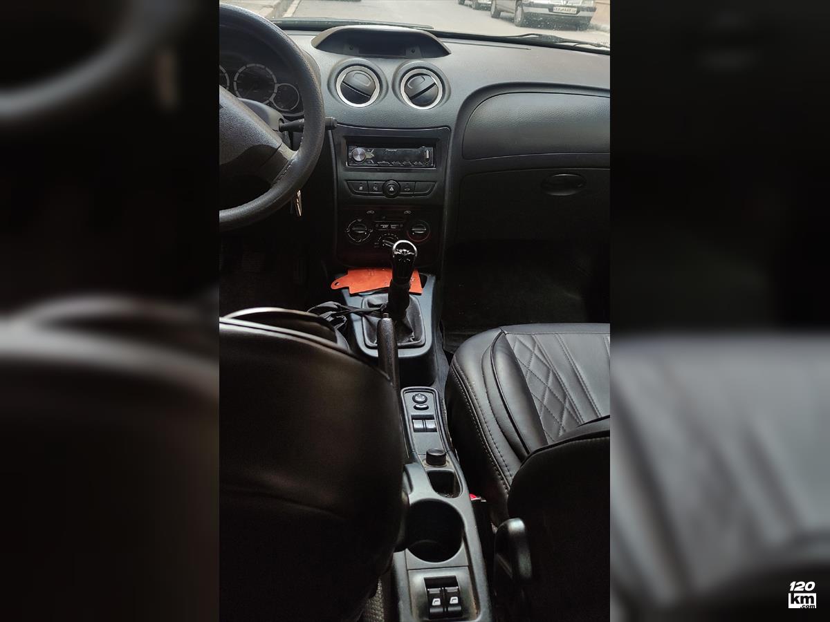 فروش رانا LX ۱۳۹۲ سفید دو لکه رنگ اصفهان مشتاق (۱ اسفند ۱۴۰۴)