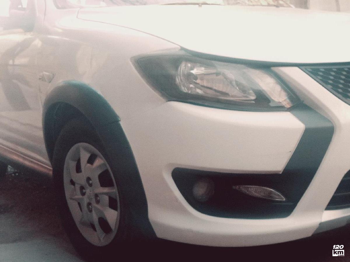 فروش کوییک S ۱۴۰۲ سفید دو لکه رنگ مشهد بلوار فردوسی (۴ اسفند ۱۴۰۴)