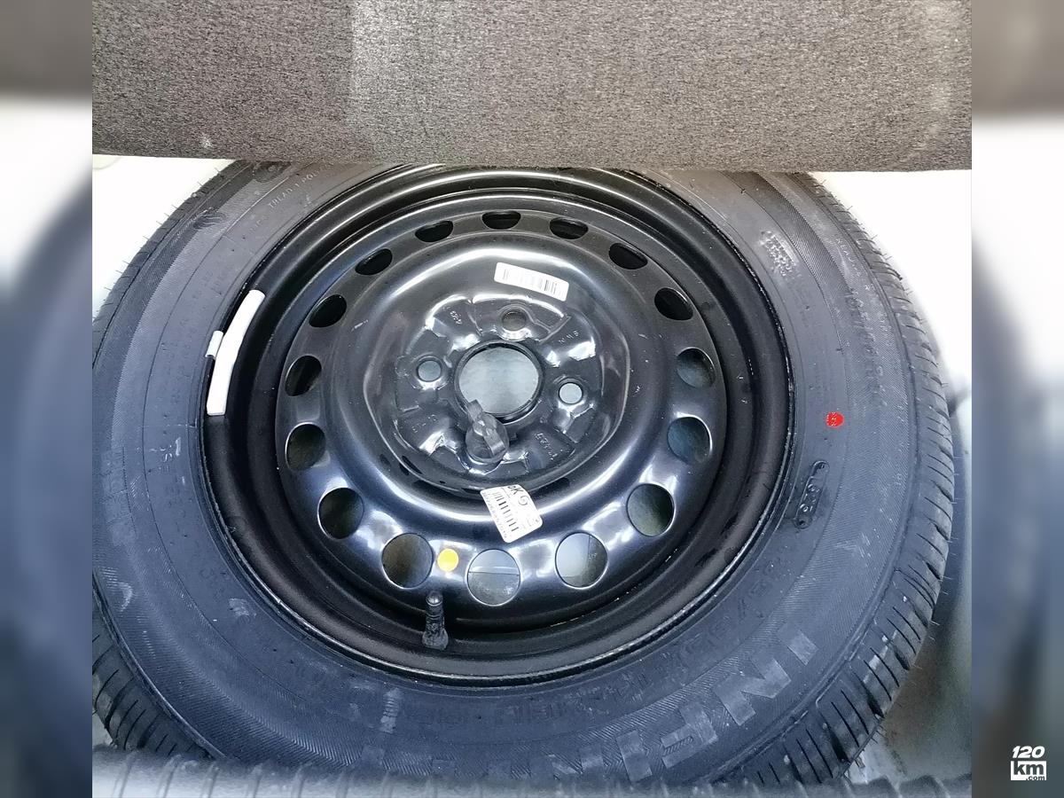 فروش کوییک R ۱۴۰۲ سفید بدون رنگ تهران سهروردی شمالی (۵ اسفند ۱۴۰۴)