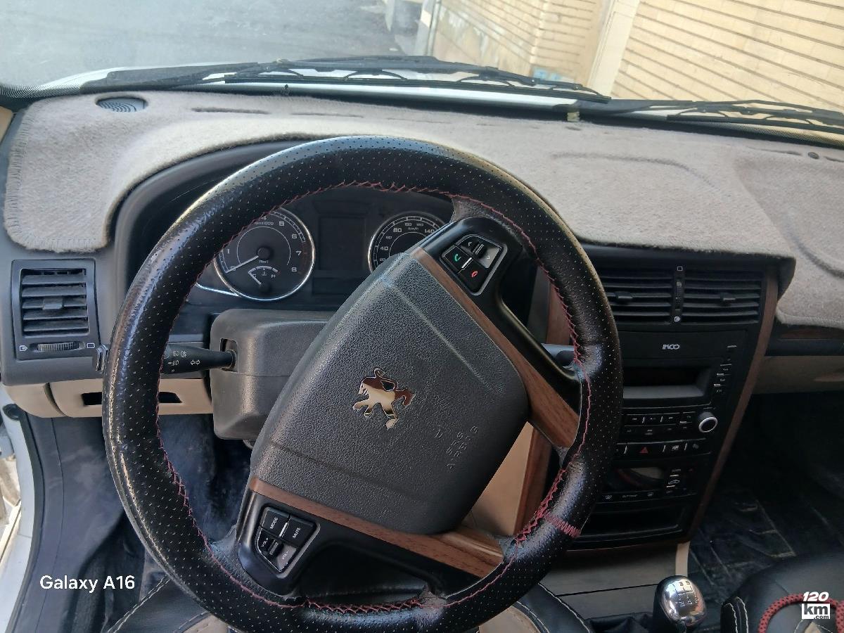 فروش پژو پارس LX ۱۴۰۰ سفید بدون رنگ شیراز فلکه گل سرخ (۷ اسفند ۱۴۰۴)