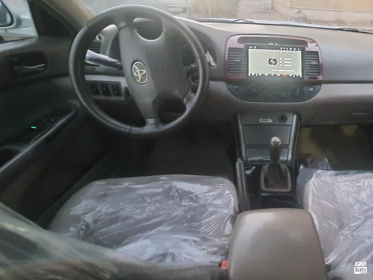 فروش تویوتا کمری گرند ۲۰۰۶ نقره ای بدون رنگ کرمان شهربابک (۷ اسفند ۱۴۰۴)