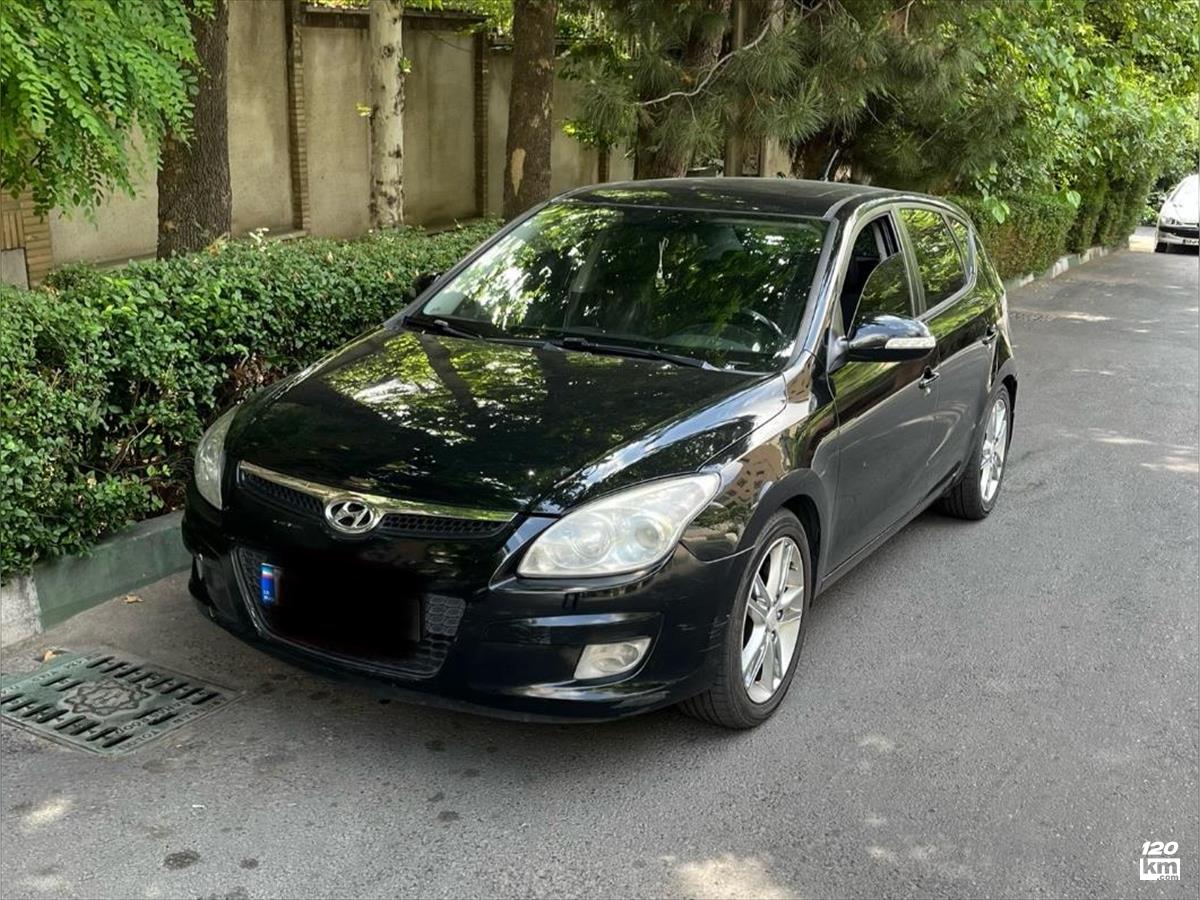 فروش هیوندای سری i i30 ۲۰۱۱ مشکی یک لکه رنگ تهران فرمانیه (۷ اسفند ۱۴۰۴)