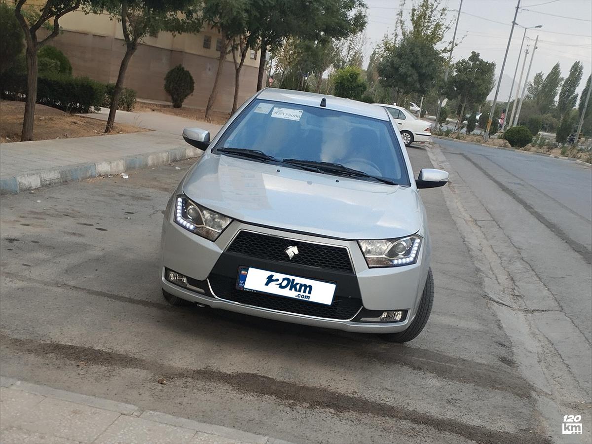 فروش دنا ۱۳۹۸ نقره ای یک لکه رنگ اراک (۱۲ تیر ۱۴۰۵)
