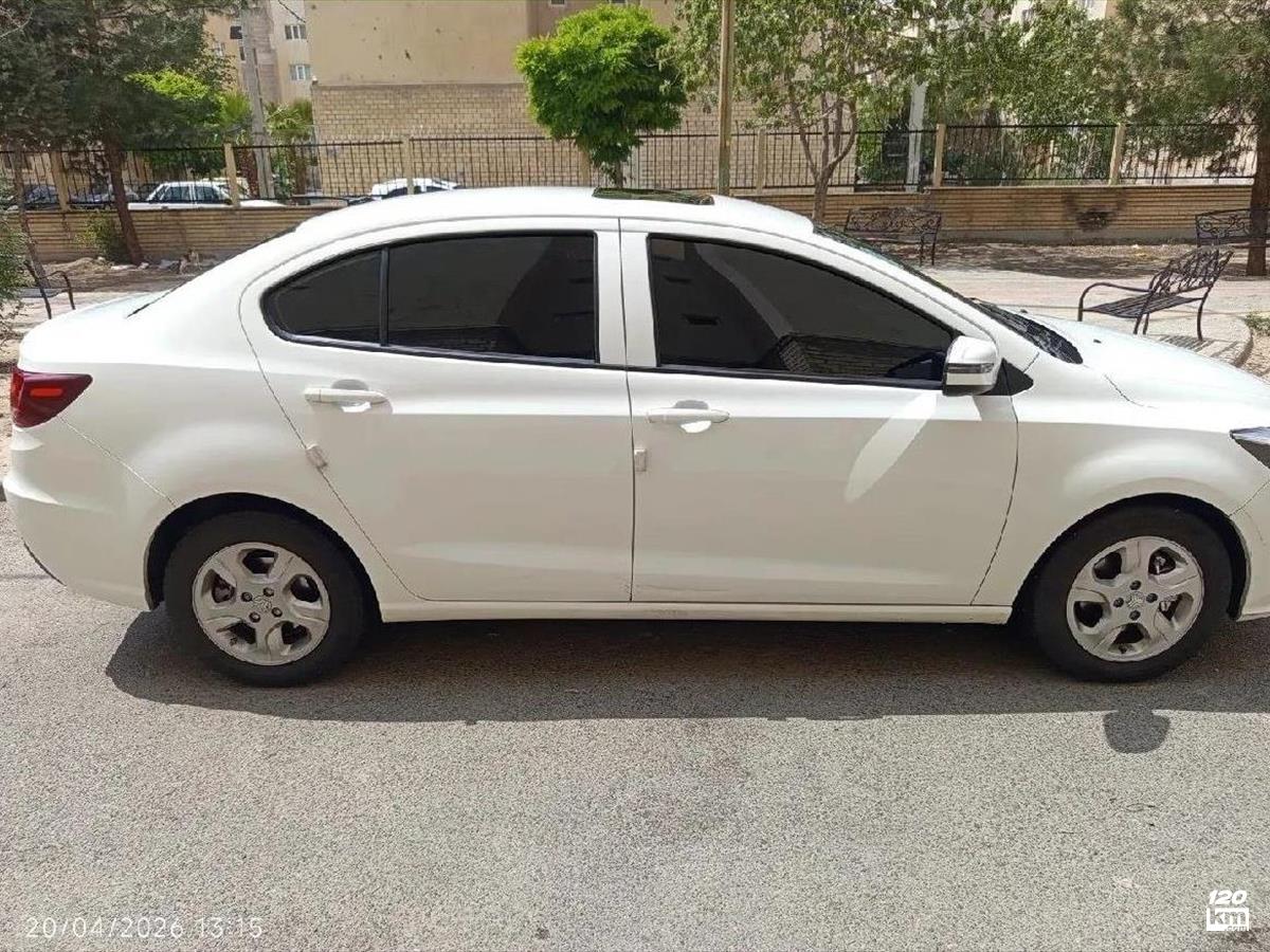 فروش شاهین G ۱۴۰۱ (کم کارکرد) سفید بدون رنگ تهران اسلامشهر (۵ مرداد ۱۴۰۵)