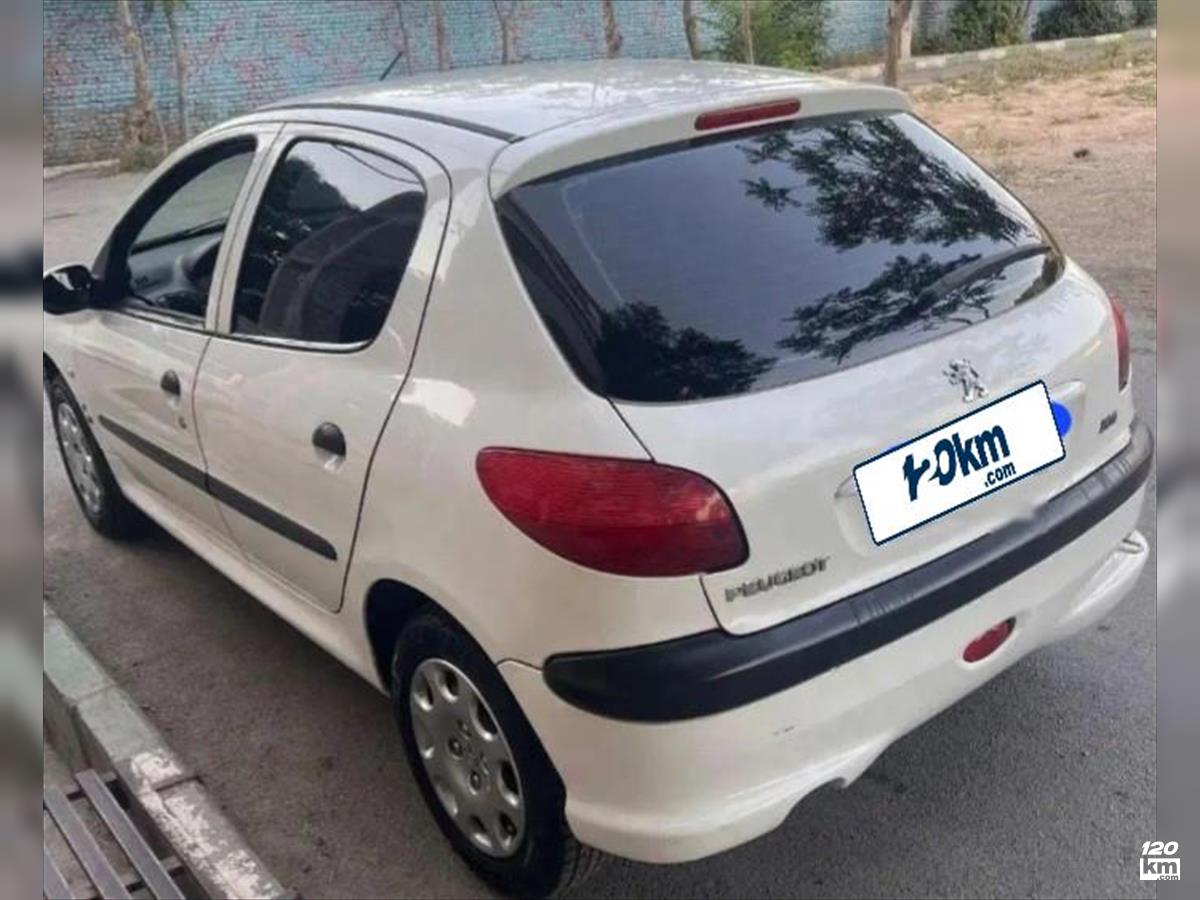 فروش پژو 206 تیپ 5 ۱۳۹۰ سفید بدون رنگ تهران اختیاریه (۳۰ مرداد ۱۴۰۵)