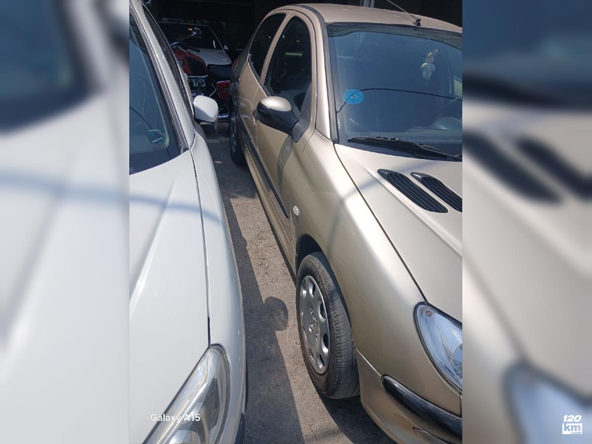 فروش پژو 206 تیپ 2 ۱۳۸۴ بژ دور رنگ گیلان لاهیجان (۱ شهریور ۱۴۰۵)