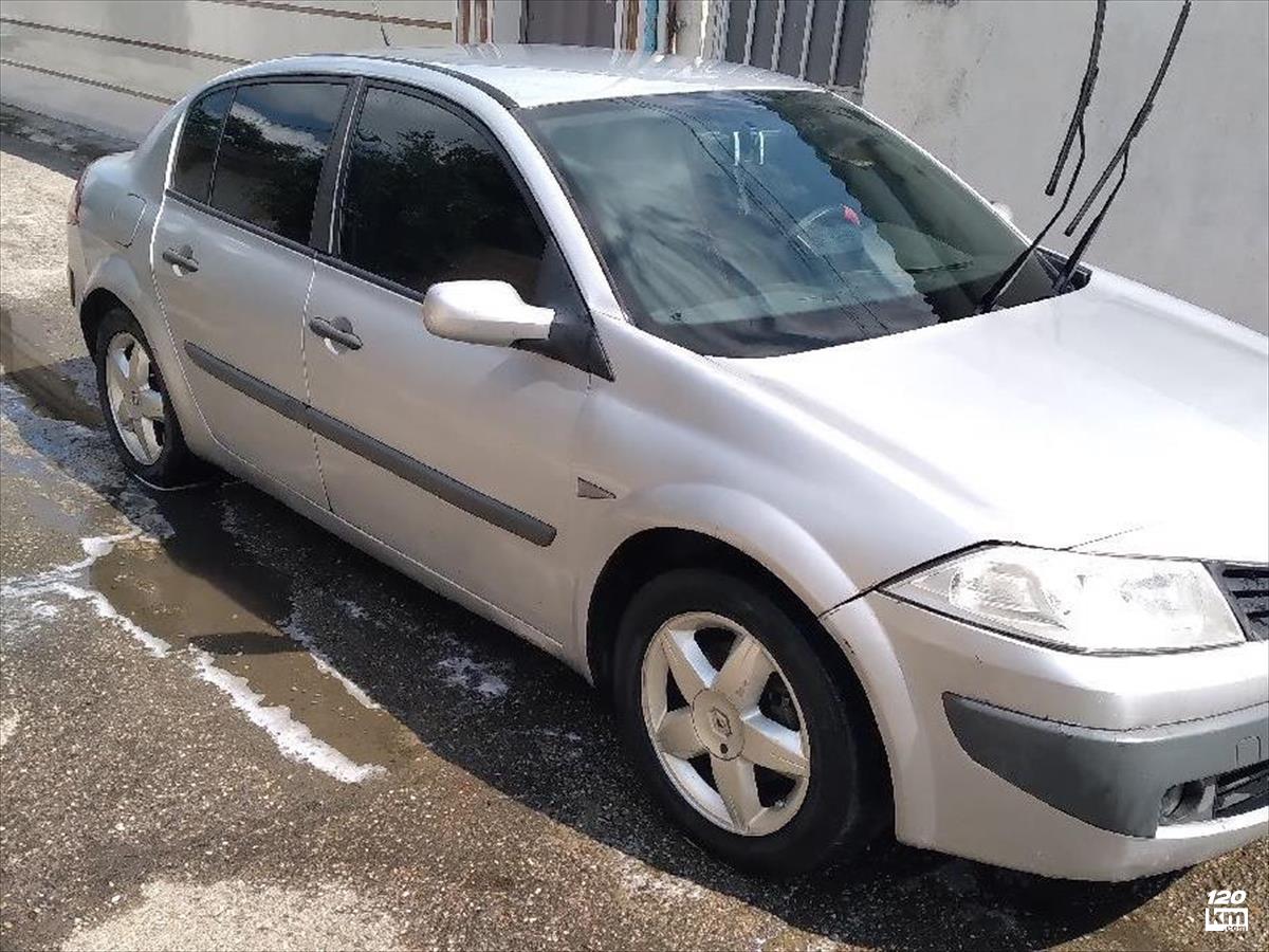 فروش رنو مگان صندوقدار 1600cc ۲۰۰۶ نقره ای دور رنگ مازندران قائم شهر (۵ آبان ۱۴۰۵)